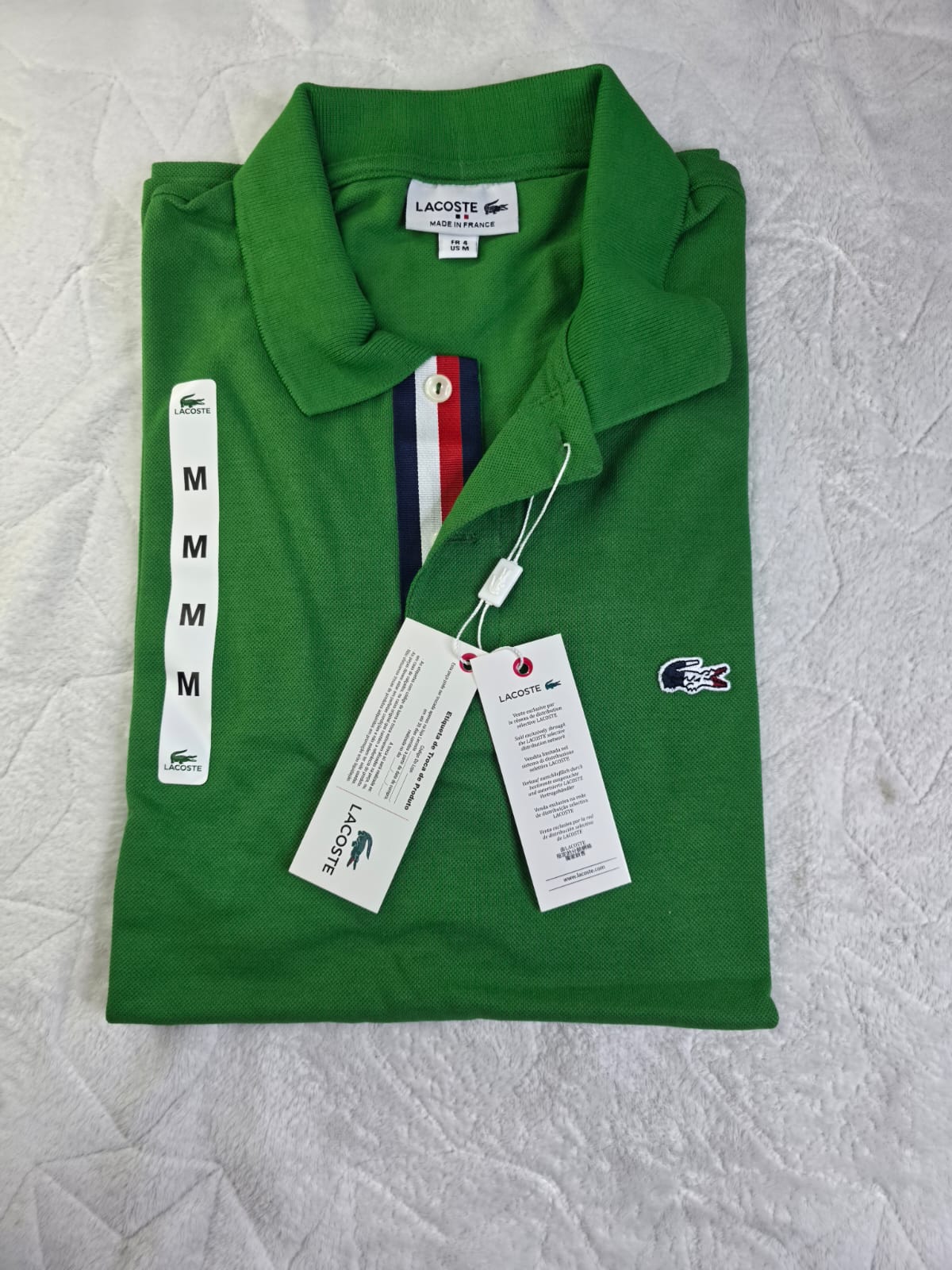 LACOSTE DISEÑO DE LA BANDERA DE FRANCIA